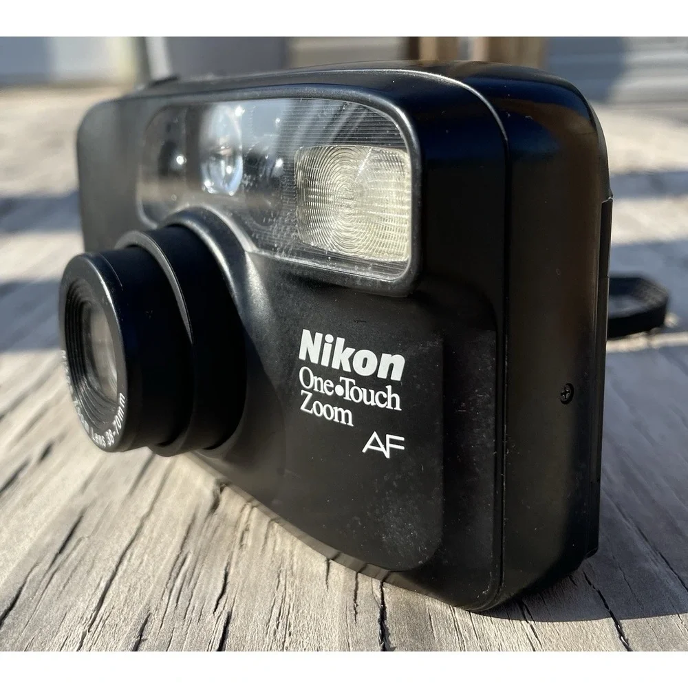 Nikon One Touch Zoom AF 35mm Film Camera - Tested Zoom Works - Flash NOT Working